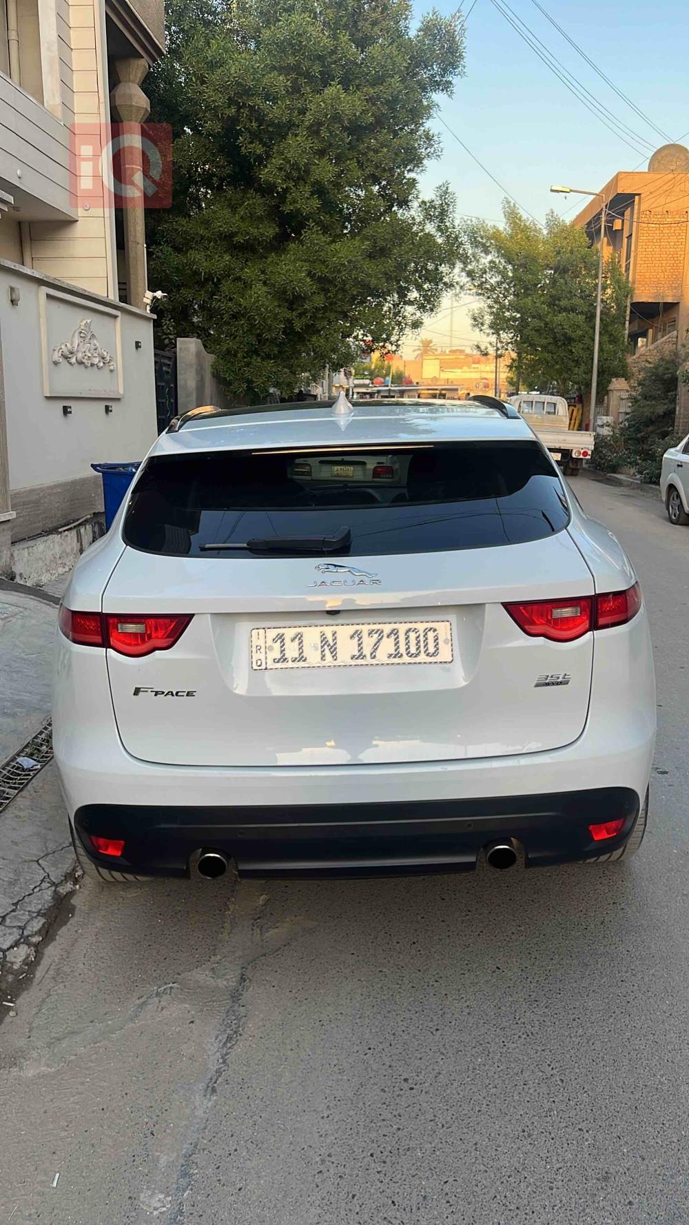 جاگوار F-Pace